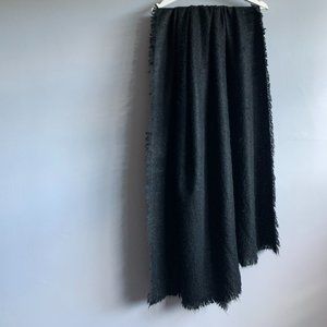 ANTHRO BLACK BLANKET SCARF